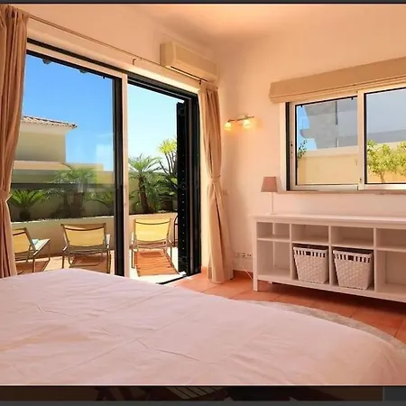 아파트 Vila Castelo 페하구도